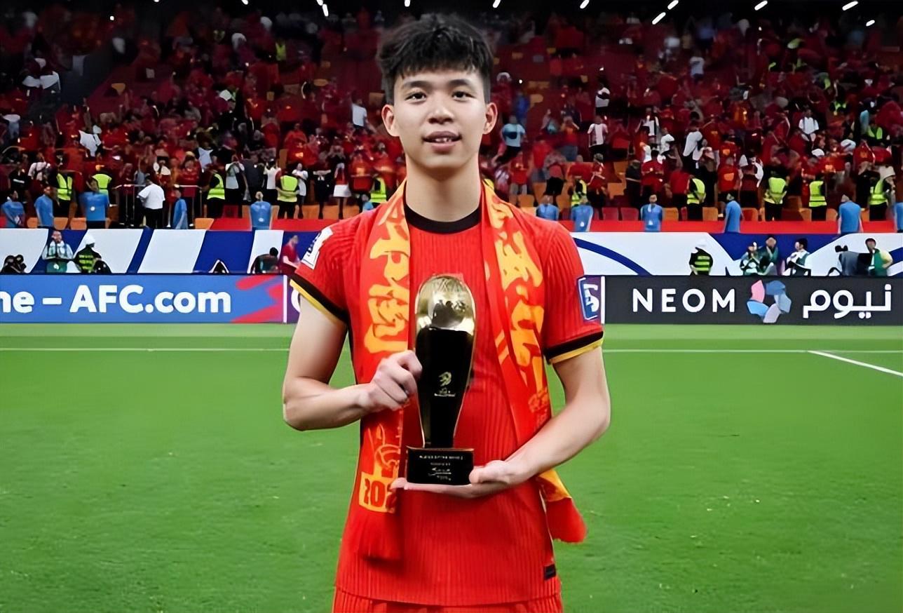 hth官网-意外！王钰栋如果在U23国足踢越南比赛首发，是不是能进更多球